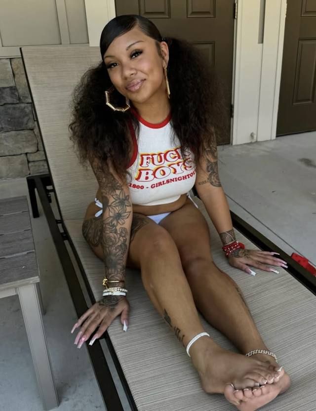 I offer and satisfy you with my full services ,oral 👅 Blow jobs, Bareback, Doggy, Hardcore, car date, Cow girl, fast ride, 69 - Image 3